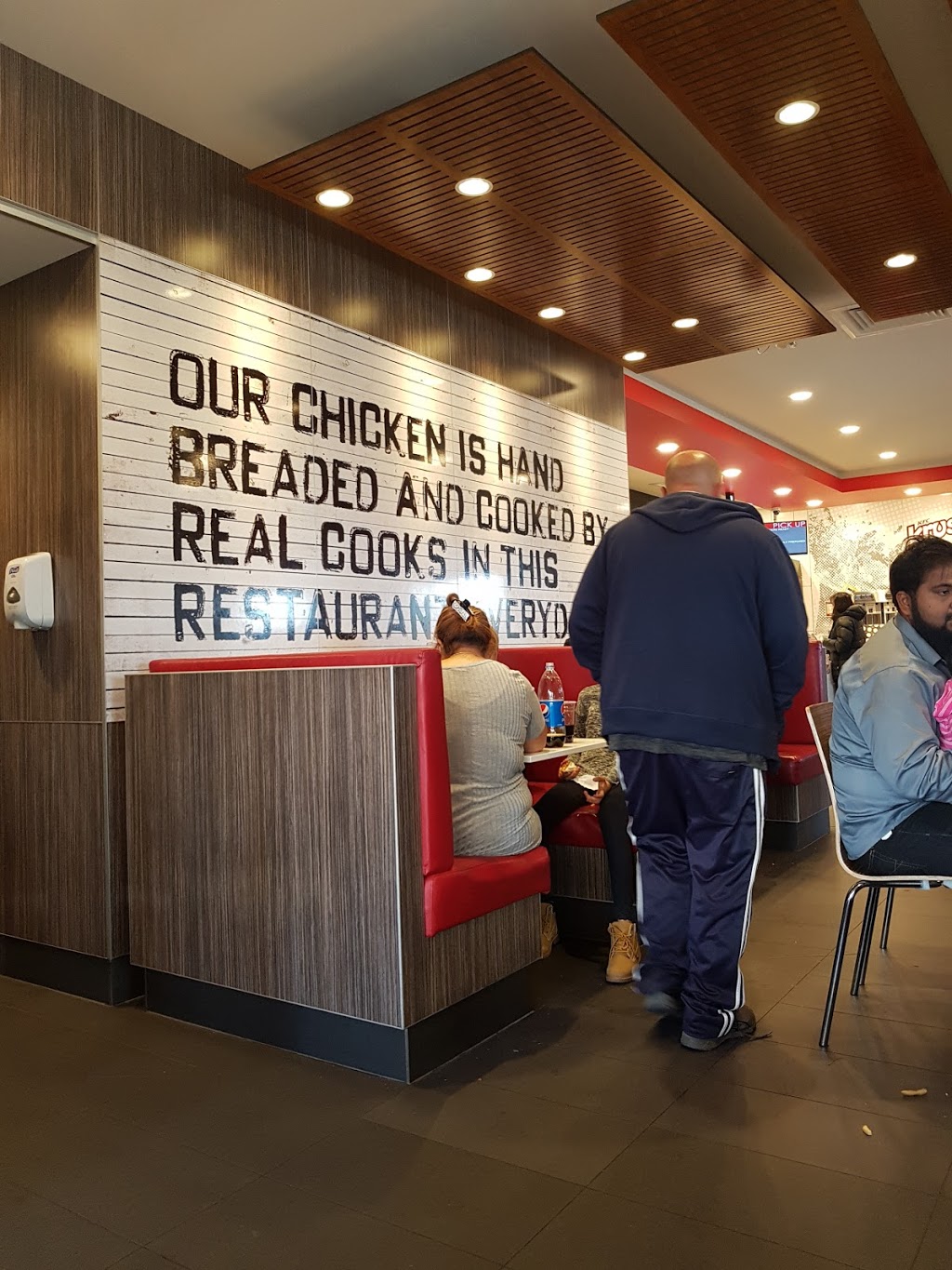 KFC Brimbank | meal takeaway | 72 Neale Rd, Deer Park VIC 3023, Australia | 0383904396 OR +61 3 8390 4396