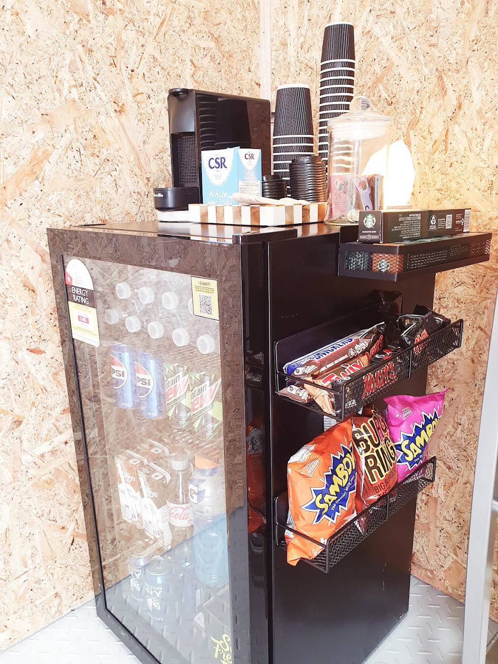 UPPERCUTT | 18 Miller St, Casterton VIC 3311, Australia | Phone: 0422 569 459
