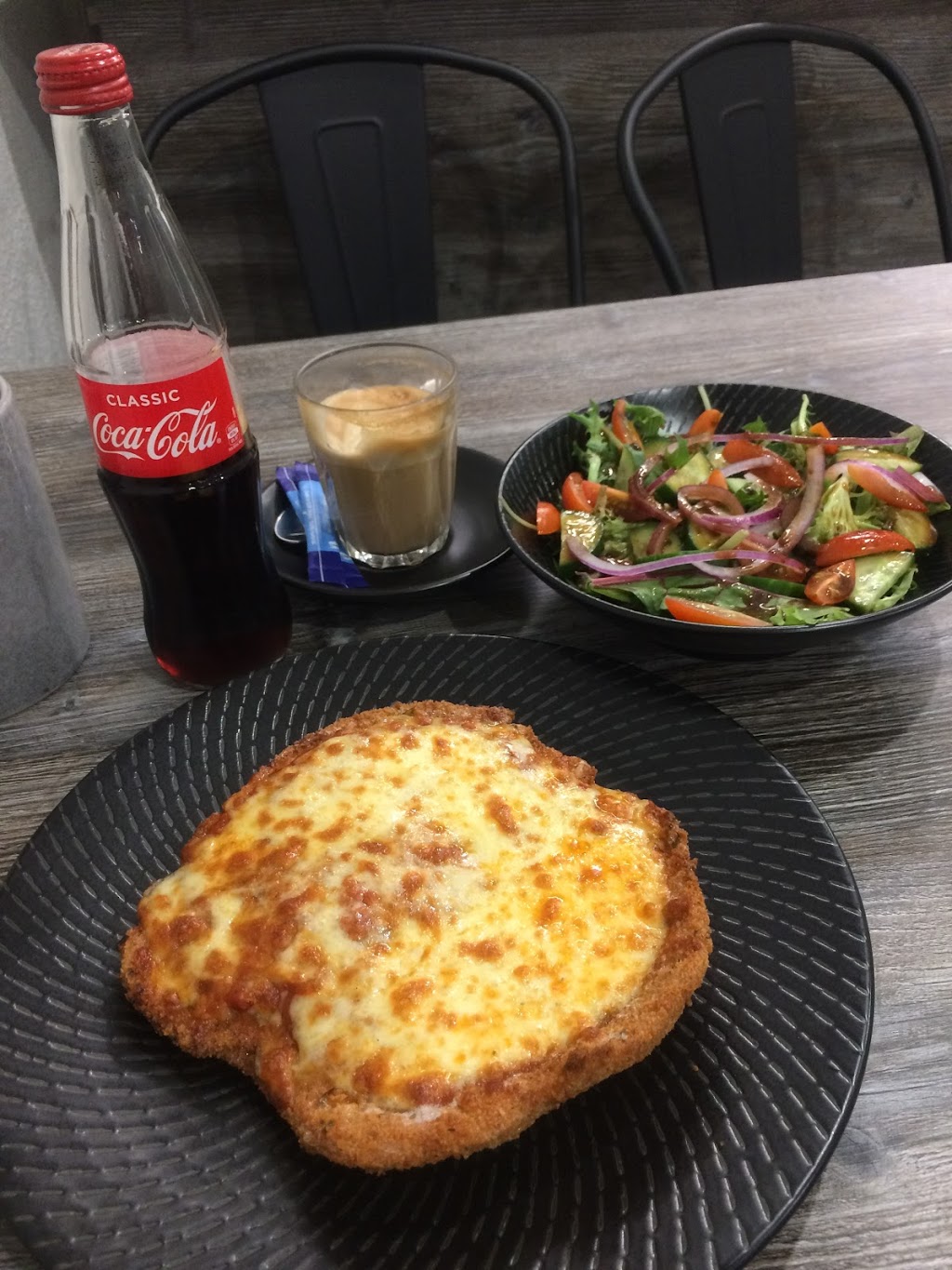 EJZ PIZZA | 238 Railway Parade, Noble Park VIC 3174, Australia | Phone: (03) 9791 2699