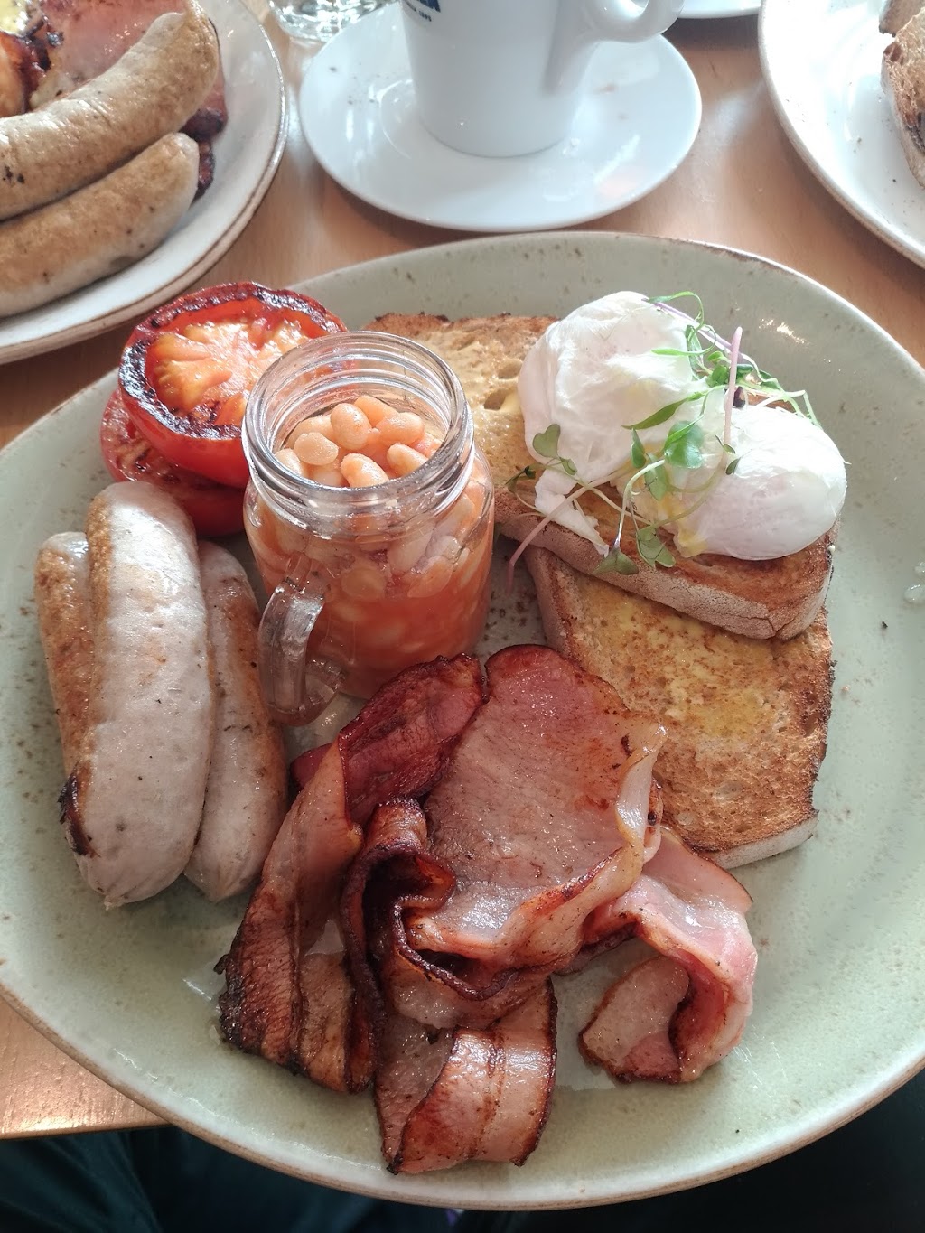 The Boyz 4 Breakie | cafe | 1A Main St, Mornington VIC 3931, Australia | 0359772888 OR +61 3 5977 2888