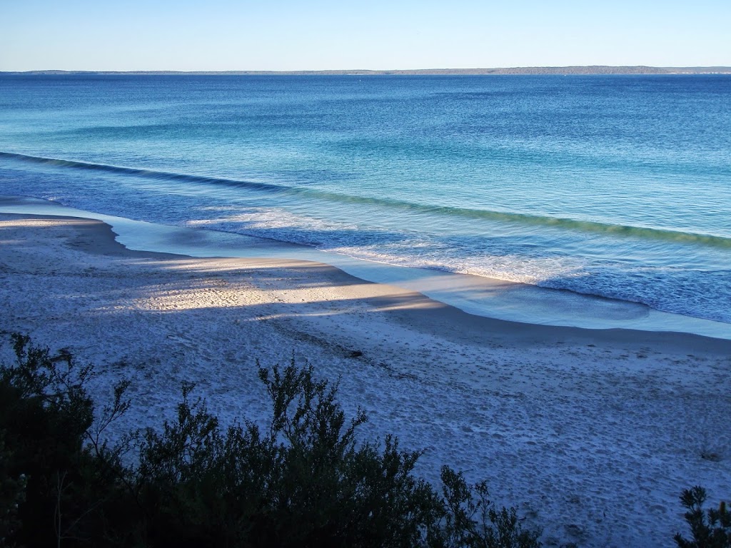 Holiday House Rental, Jervis Bay | 351 Elizabeth Dr, Vincentia NSW 2540, Australia | Phone: (02) 4441 6857