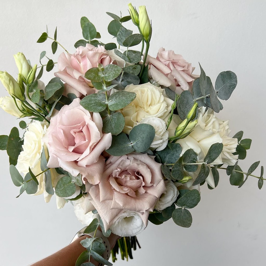 Flower & Co Boutique | Polding St, Smithfield NSW 2164, Australia | Phone: (02) 8730 8402