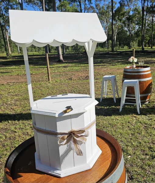 Celebrate Party Hire Lockyer Valley | Lewis Ct, Lockyer Waters QLD 4311, Australia | Phone: 0494 037 628