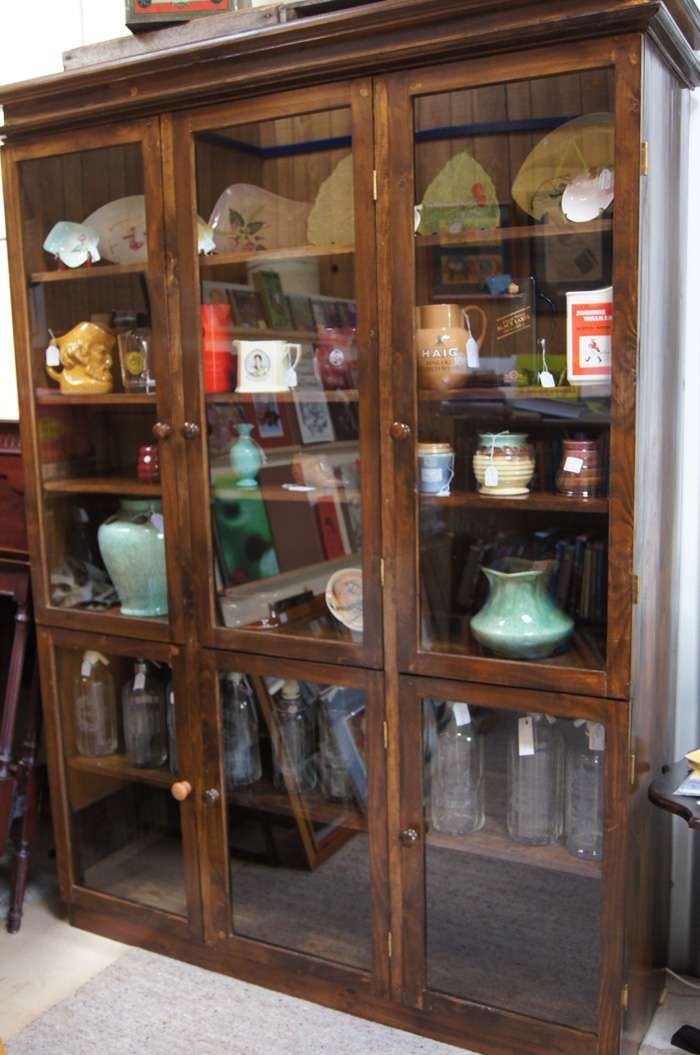 Antiques Bottles Collectables shop | home goods store | 144 High St, Avoca VIC 3467, Australia | 0354653887 OR +61 3 5465 3887