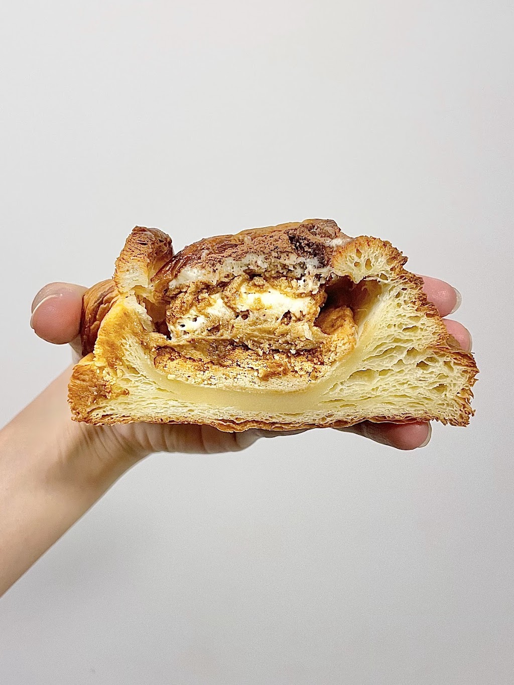 Burnt Croissants | 350 Austinville Rd, Austinville QLD 4213, Australia | Phone: 0448 881 138