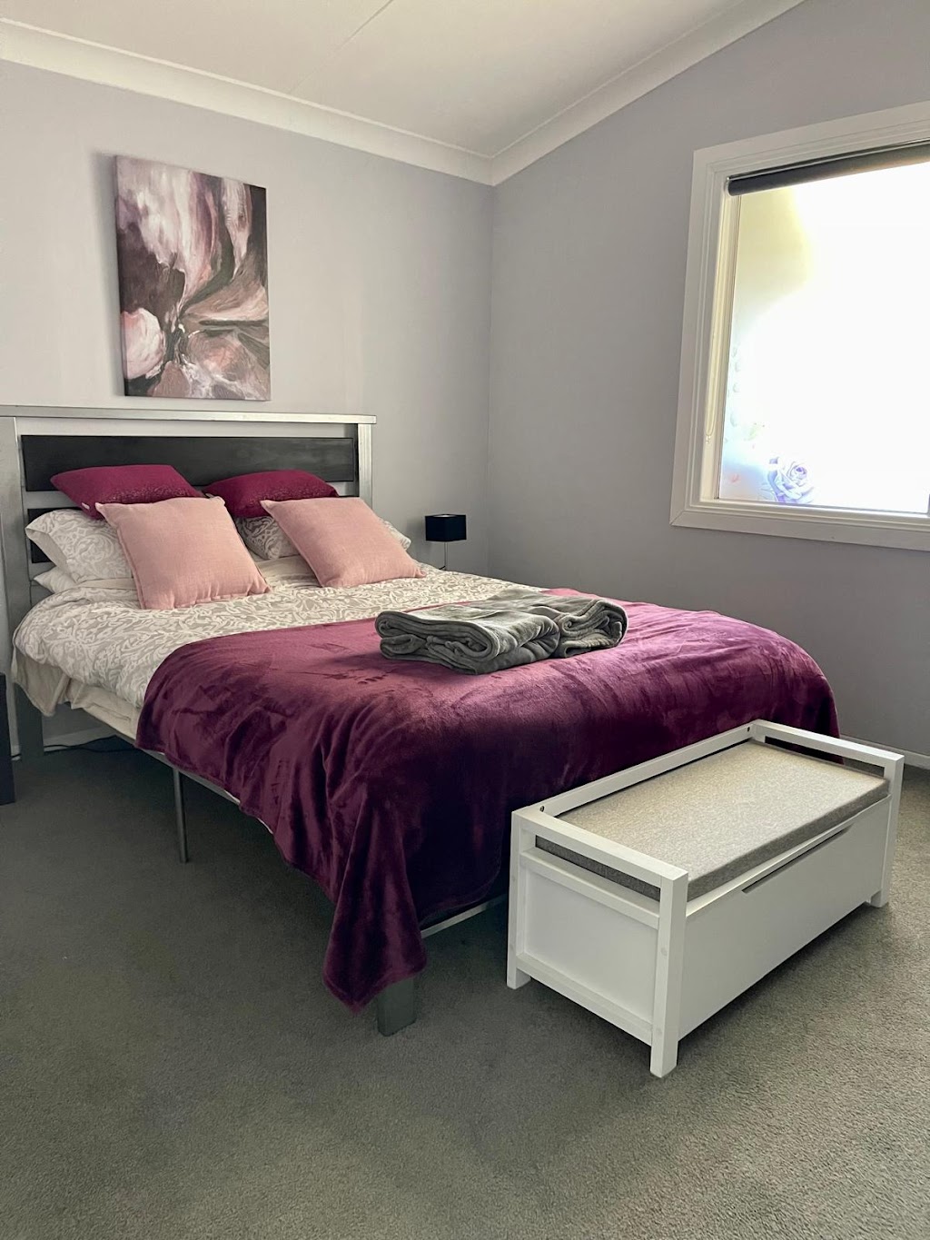 Cromartys Cottage | 25555 New England Hwy, Applethorpe QLD 4378, Australia | Phone: 0410 475 773