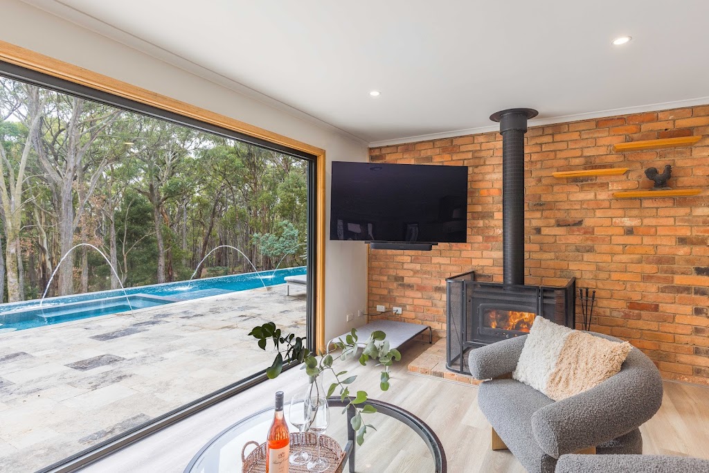 Corlara - Macedon Ranges Country Retreat | 17 Redmond Rd, Woodend VIC 3442, Australia | Phone: 0457 222 654