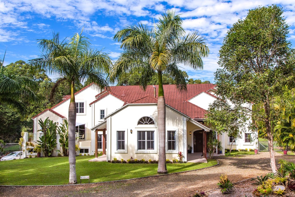 Kingfishers Manor | 24 Kimberley Ct, Doonan QLD 4562, Australia | Phone: (07) 5449 1600