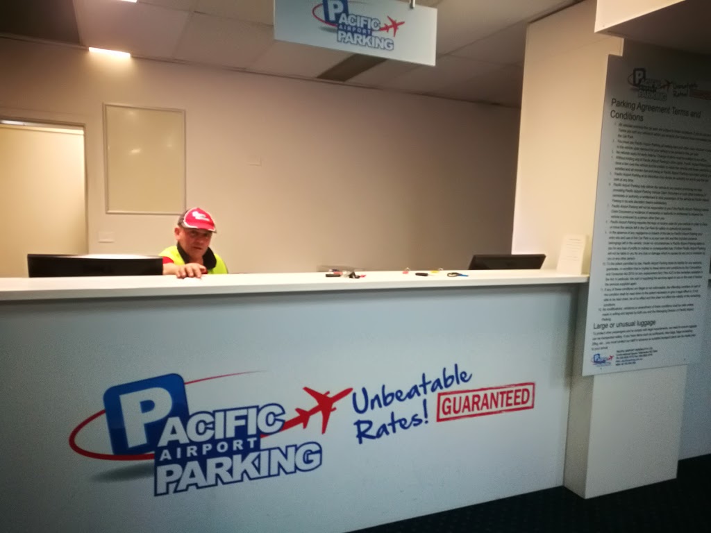 Pacific Airport Parking | parking | 8 International Square, Tullamarine VIC 3043, Australia | 0393353775 OR +61 3 9335 3775