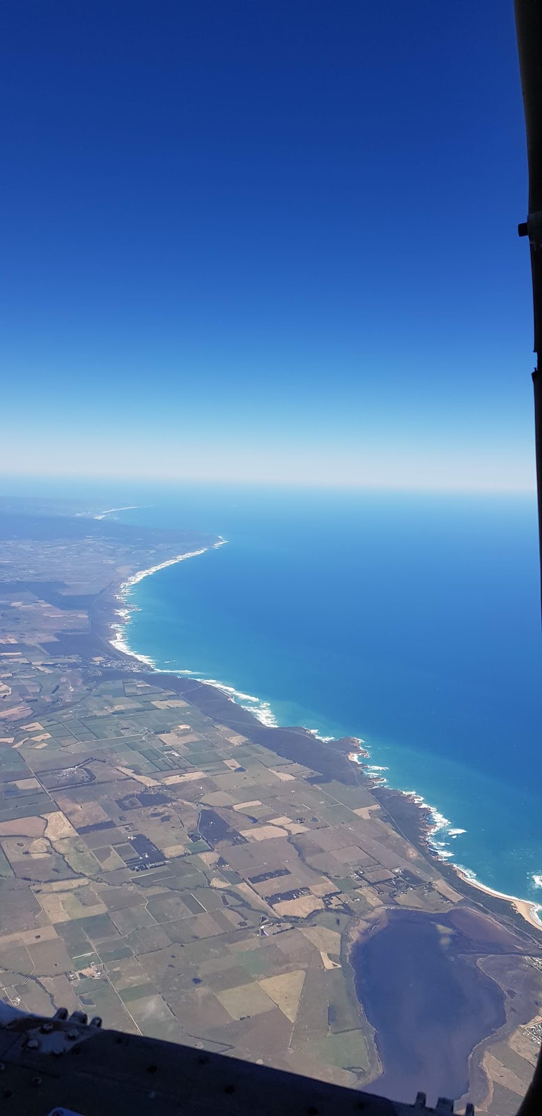 Skydive 12 Apostles | Great Ocean Road Airport, Great Ocean Rd, Peterborough VIC 3270, Australia | Phone: 0458 753 854