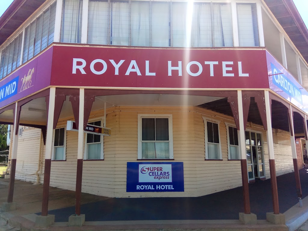 Royal Hotel Mundubbera | 4 Lyons St, Mundubbera QLD 4626, Australia | Phone: (07) 4165 4204