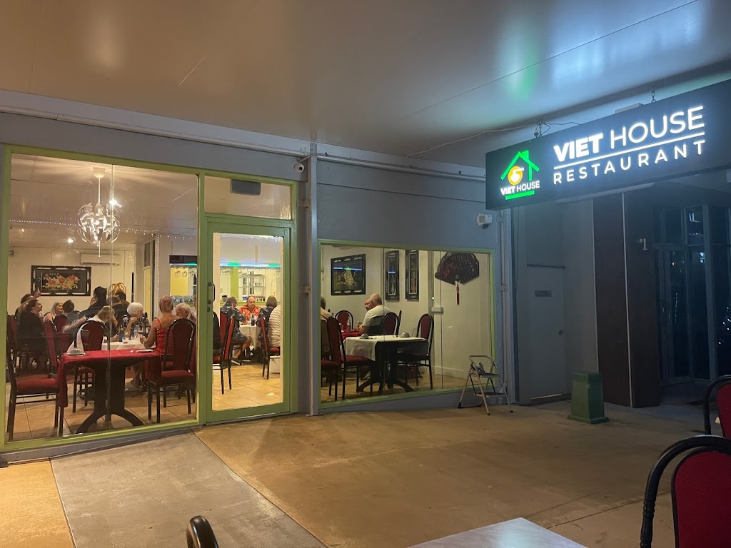 Viet House Restaurant | restaurant | 63 Landsborough Ave, Scarborough QLD 4020, Australia | 0720012902 OR +61 7 2001 2902