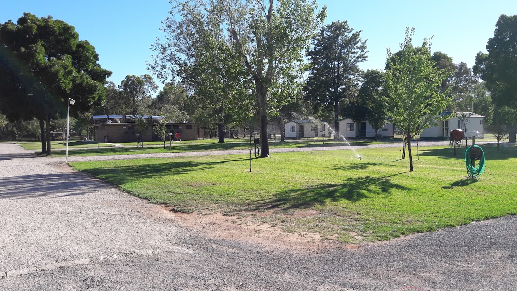 Jerilderie Motel & Caravan Park | 121 Newell Hwy, Jerilderie NSW 2716, Australia | Phone: (03) 5886 1366