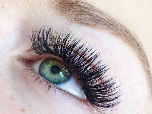 Bold and Beautiful Lashes Rockhampton | hair care | 238 Merrill Ave, Frenchville QLD 4703, Australia | 0410161501 OR +61 410 161 501