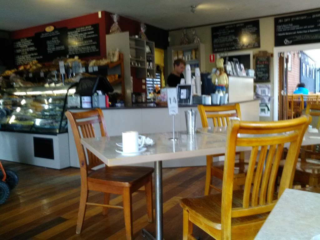 Huskisson Bakery & Cafe | 11 Currambene St, Huskisson NSW 2540, Australia | Phone: (02) 4441 5015