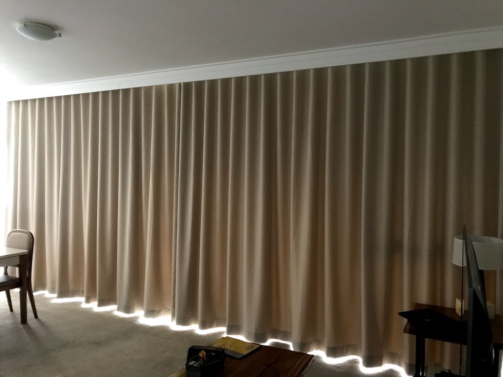 31 Curtains and Blinds | 8 Binara Ct, Carseldine QLD 4034, Australia | Phone: 0432 634 418