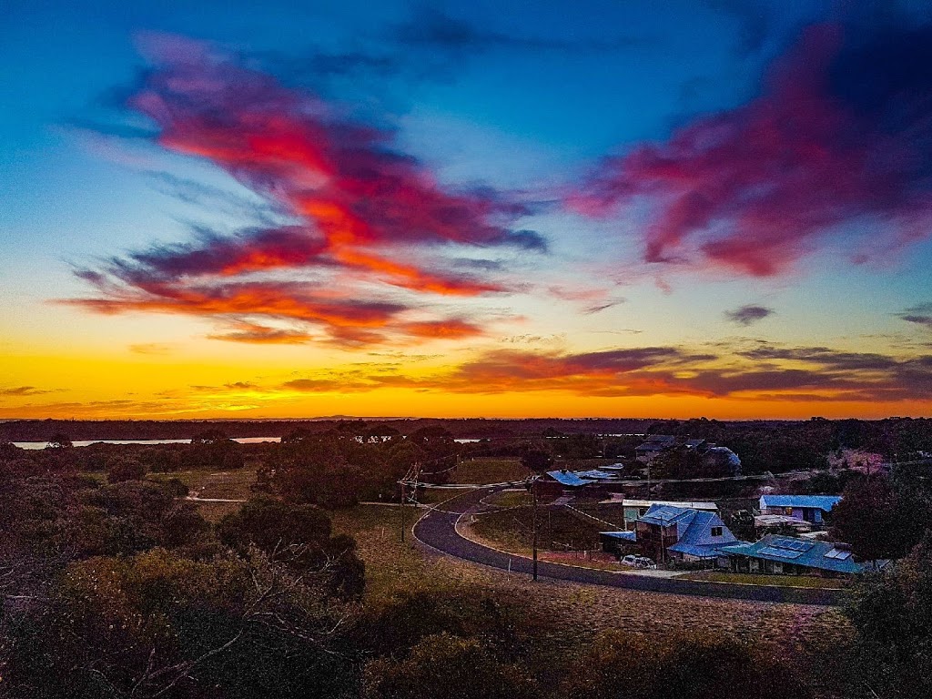 Retro Vista at Aldemor Holiday Services | 115 Panorama Dr, Preston Beach WA 6215, Australia | Phone: 0412 800 985