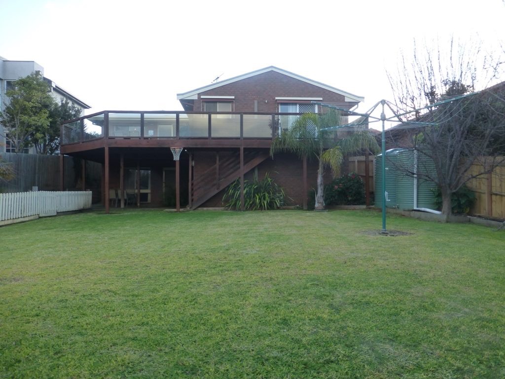 Ocean Grove Holiday House | lodging | 20 Barramundi Cres, Ocean Grove VIC 3226, Australia | 0408496636 OR +61 408 496 636