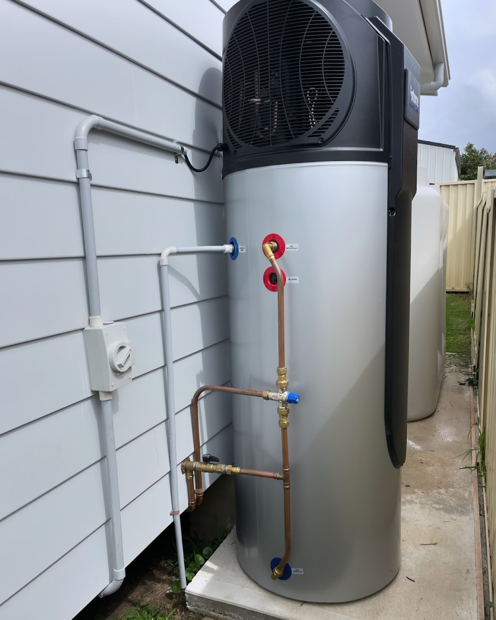 Switched industries electrical, maintenance and test and tag | 577 Yarramalong Rd, Wyong Creek NSW 2259, Australia | Phone: 0403 794 846