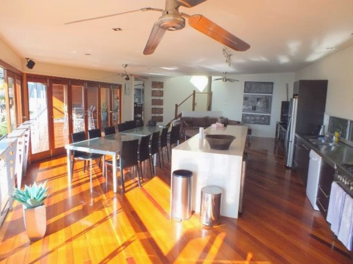 Tangalooma Hilltop Haven - Luxury Beach House | real estate agency | 10 Trochus Place, Tangalooma QLD 4025, Australia | 0734100810 OR +61 7 3410 0810