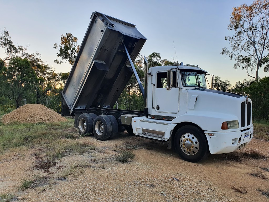 Smiths bobcat & tipper Hire Rockhampton / Yeppoon |  | 9 Riviera Way, Mulambin QLD 4703, Australia | 0407822318 OR +61 407 822 318