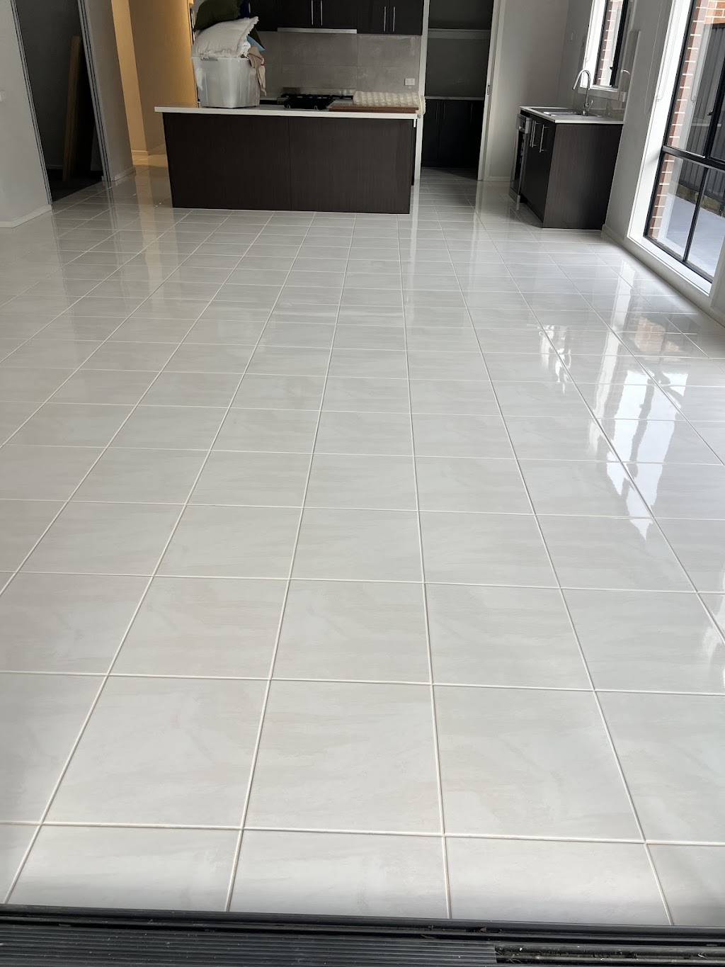 YVS CLEANING SERVICE | Hydrogen Cicuit, Clyde North VIC 3978, Australia | Phone: 0415 152 201
