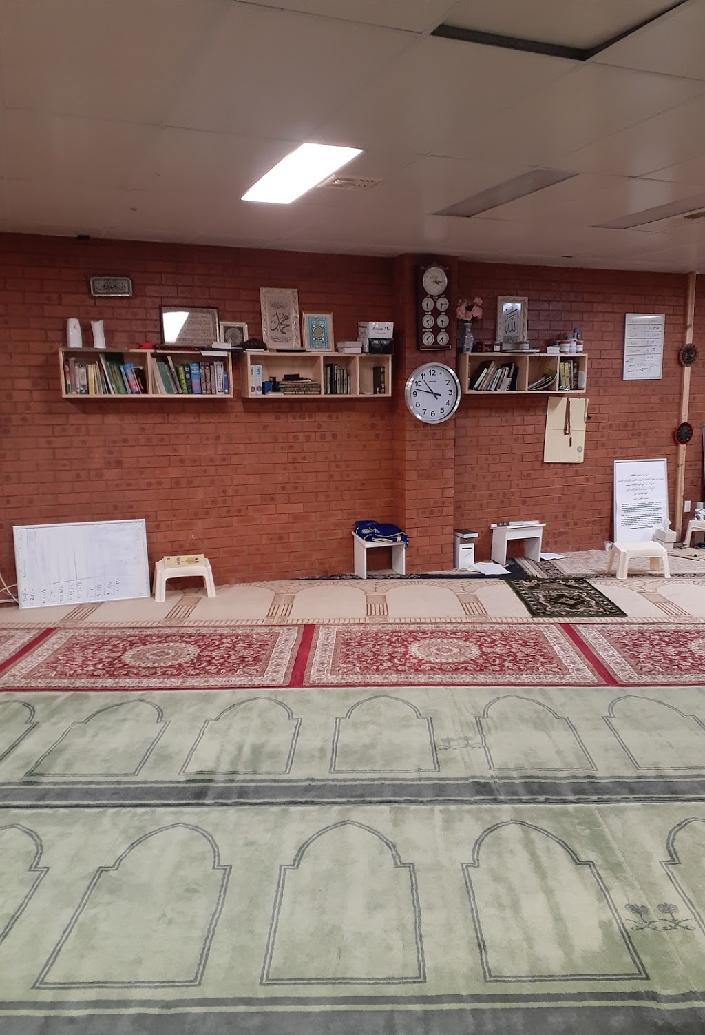 Belconnen Crescent Musallah | mosque | U3/22 Walder St, Belconnen ACT 2617, Australia