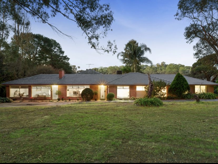 WeStay Manor | 361-363 Ringwood-Warrandyte Rd, Warrandyte VIC 3113, Australia | Phone: 0420 206 818