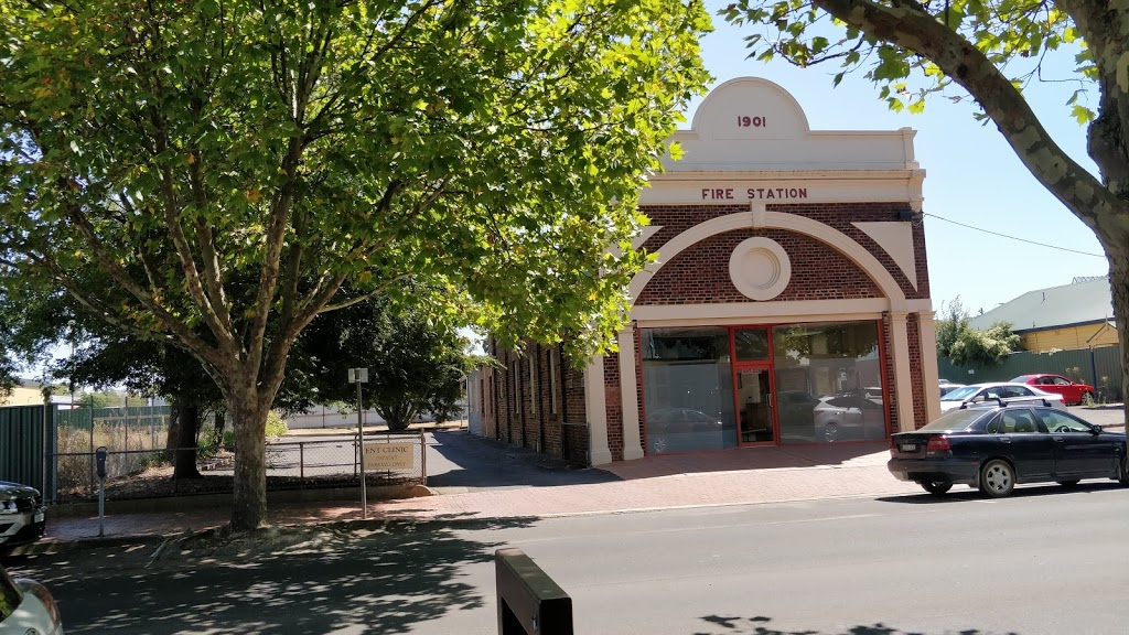 Hamilton Fire Brigade | fire station | 104 Cox St, Hamilton VIC 3300, Australia | 0355711070 OR +61 3 5571 1070