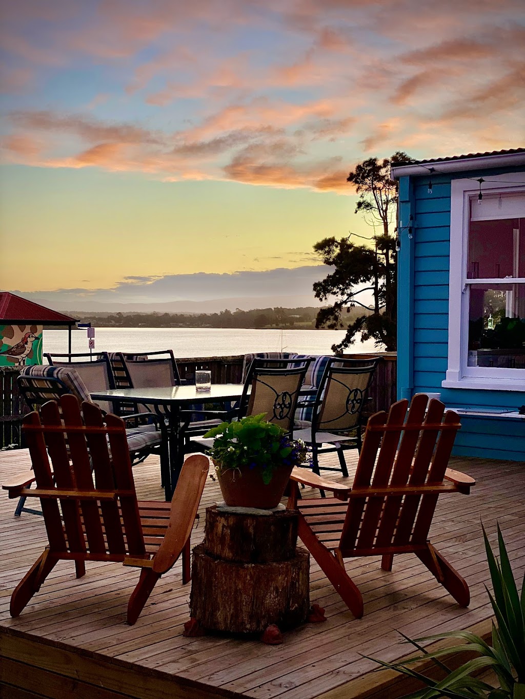 York Cove Cottage 1870 | 2 Elizabeth St, George Town TAS 7253, Australia | Phone: 0423 743 383