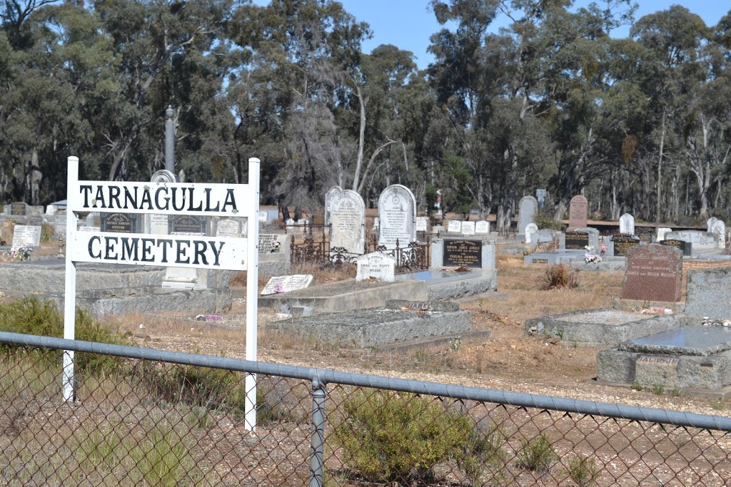 Tarnagulla Cemetery | cemetery | Link Track, Llanelly VIC 3551, Australia