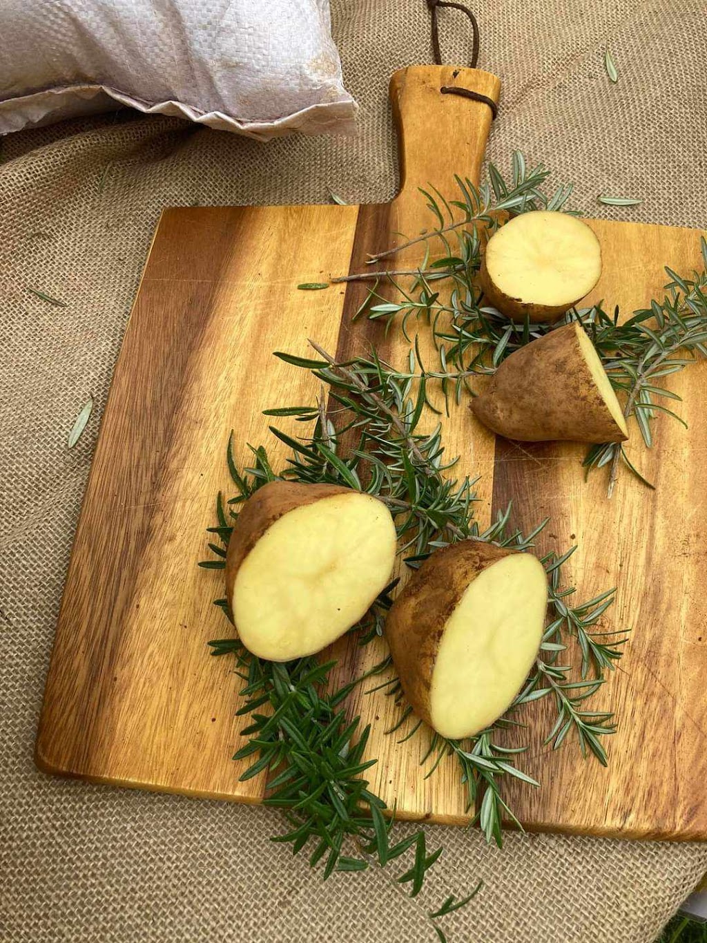 Goulburn Farmers Market | Peden Pavilion, 45 Braidwood Rd, Goulburn NSW 2580, Australia | Phone: 0450 900 276