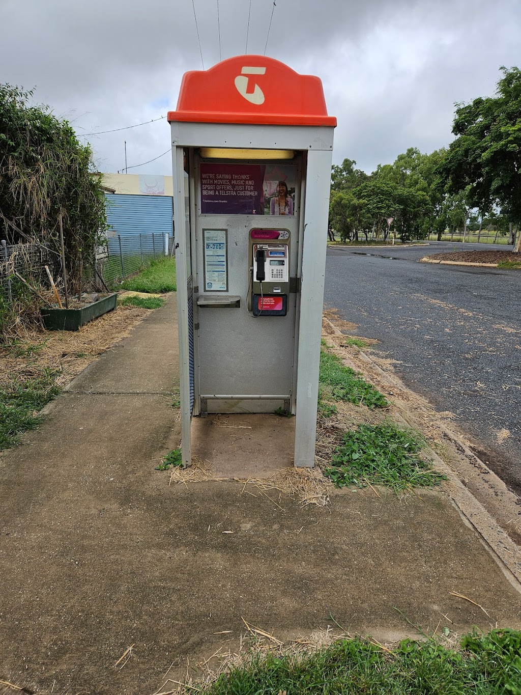 Telstra Payphone | 1 Normanby St, Dingo QLD 4702, Australia | Phone: 1800 011 433