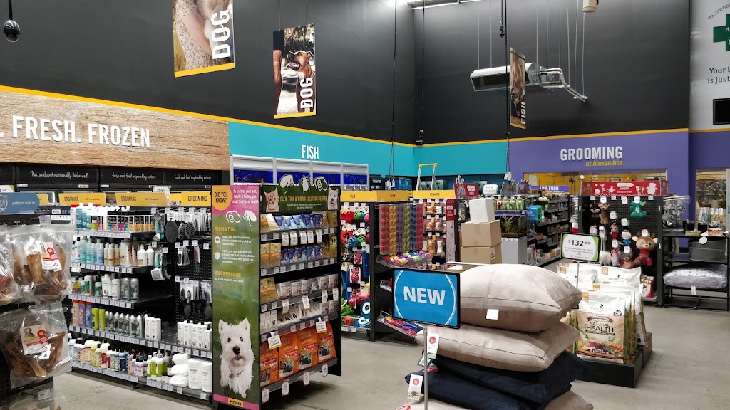 Petbarn Alexandria McEvoy | 175 McEvoy St, Alexandria NSW 2015, Australia | Phone: (02) 9557 8300