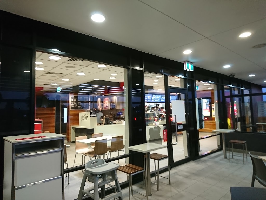 McDonalds Woodbridge | meal takeaway | Cnr Ennis Avenue &, Elanora Dr, Rockingham WA 6168, Australia | 0895282898 OR +61 8 9528 2898