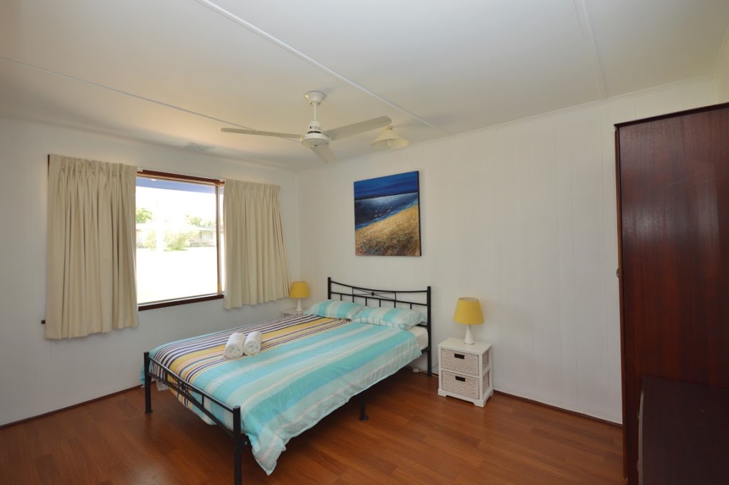 Kalbarri Beach Bungalows A & B | lodging | 14 Mortimer St, Kalbarri WA 6536, Australia | 0899370400 OR +61 8 9937 0400