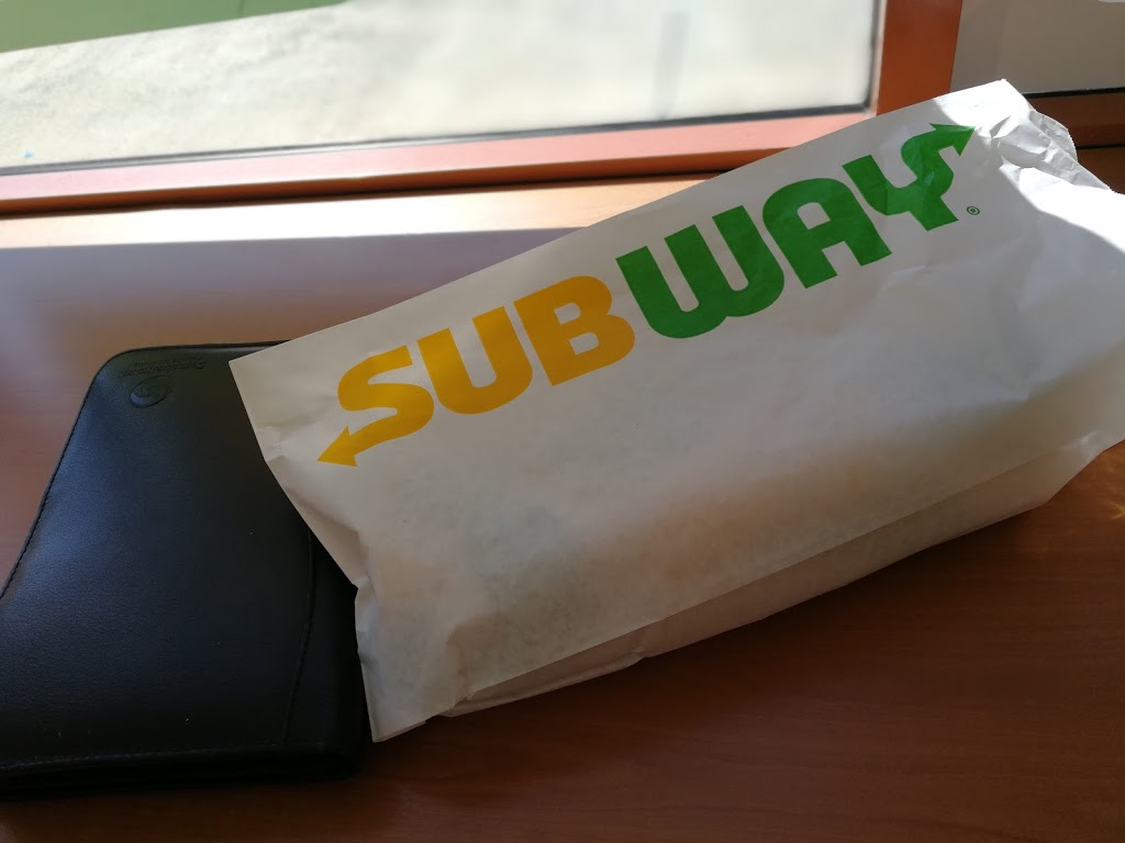 Subway | Blaxland Road, Home Centre, Kiosk 1/17 Blaxland Serviceway, Campbelltown NSW 2560, Australia | Phone: (02) 4620 4331