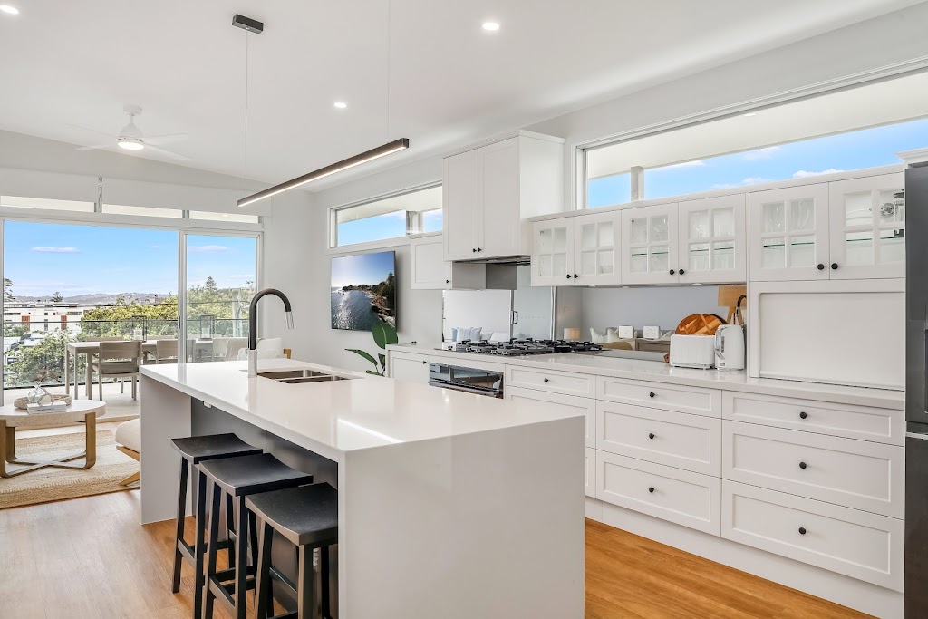 Elements | Unit 1/4 Smillie Ave, Terrigal NSW 2260, Australia | Phone: (02) 4385 9564 Elements | Unit 1/4 Smillie Ave, Terrigal NSW 2260, Australia | Phone: (02) 4385 9564