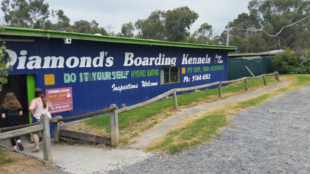 Diamond Boarding Kennels & Cattery | pet store | Lot 2 Cnr Bergins Rd and Churchill Park Drive, Rowville VIC 3178, Australia | 0397644552 OR +61 3 9764 4552