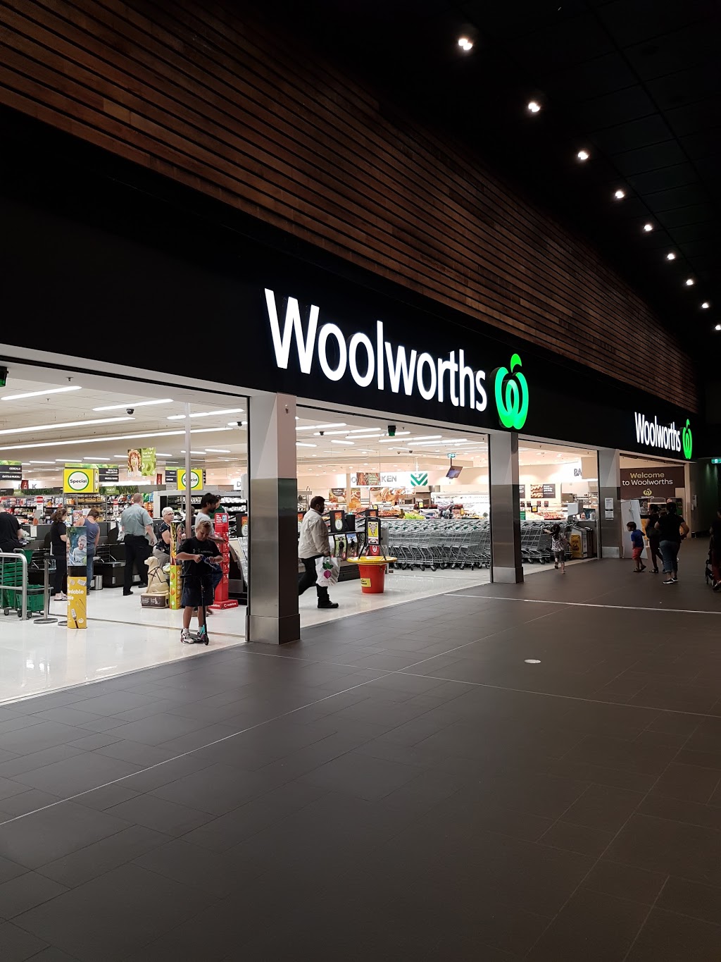 Woolworths Colonnades | supermarket | Colonnades Shopping Centre Corner Burgess &, Goldsmith Dr, Noarlunga Centre SA 5168, Australia | 0883835173 OR +61 8 8383 5173