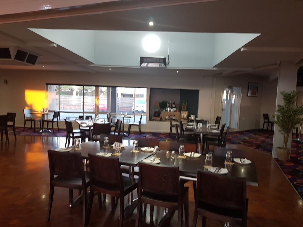 The Hollow Beach | restaurant | 135 Ocean Dr, Bunbury WA 6230, Australia | 0897982640 OR +61 8 9798 2640