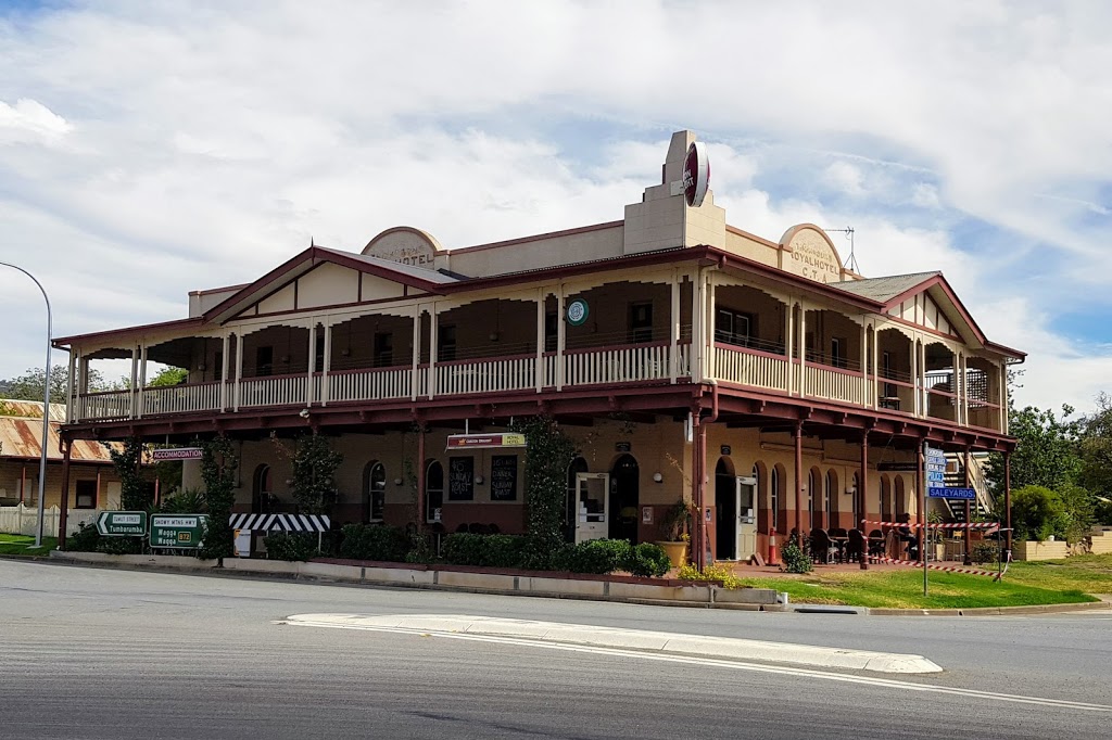 The Royal Hotel, Adelong | restaurant | 45 Tumut St, Adelong NSW 2729, Australia | 0269462666 OR +61 2 6946 2666