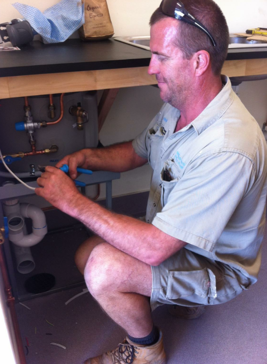 Newtech Electrical | electrician | 2 Jay St, Point Vernon QLD 4655, Australia | 0407998248 OR +61 407 998 248