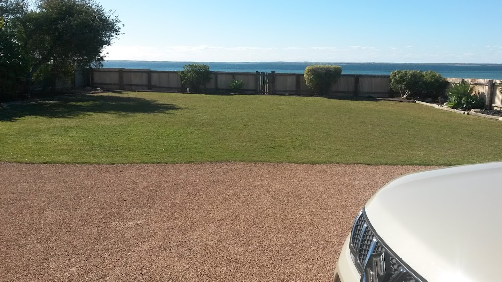 Seaview Cottage Ceduna | 11 Will St, Thevenard SA 5690, Australia | Phone: 0428 250 088