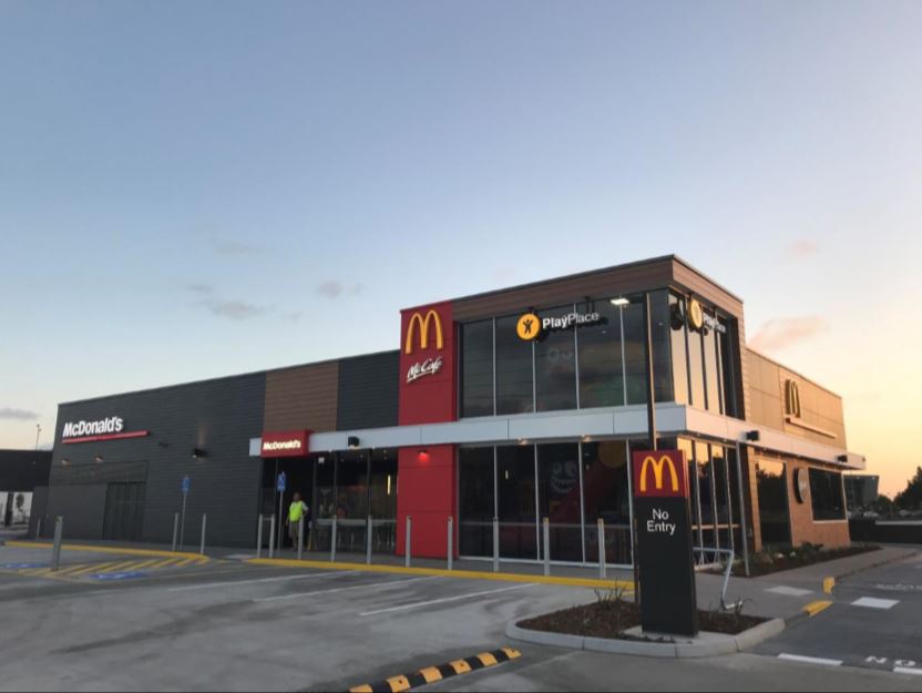 McDonald’s Sippy Downs | restaurant | 211 &, 227-237 Sippy Downs Dr, Sippy Downs QLD 4556, Australia | 0753763600 OR +61 7 5376 3600