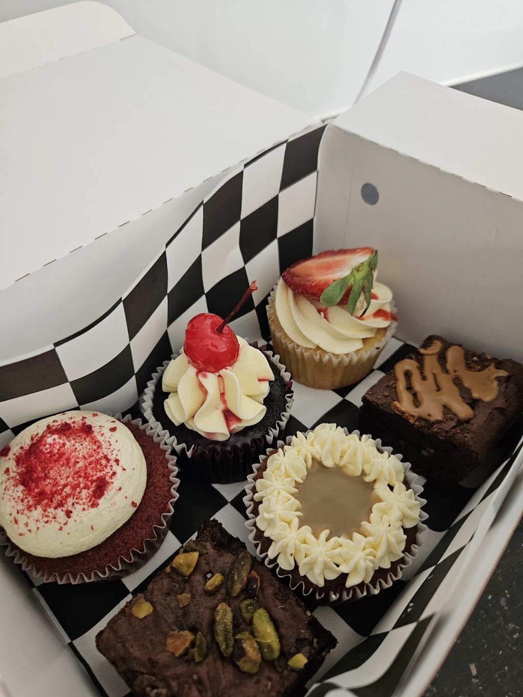 Halal Baker | 43-47 Doveton Ave, Eumemmerring VIC 3177, Australia | Phone: 0437 844 135
