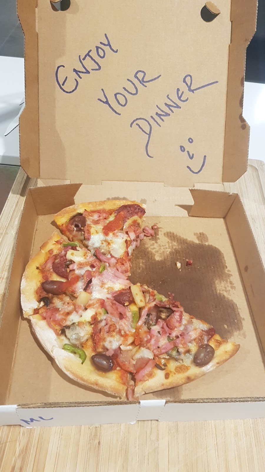 Dani & Fioris Gourmet Pizzeria | 217 Homer St, Earlwood NSW 2206, Australia | Phone: (02) 9559 7773