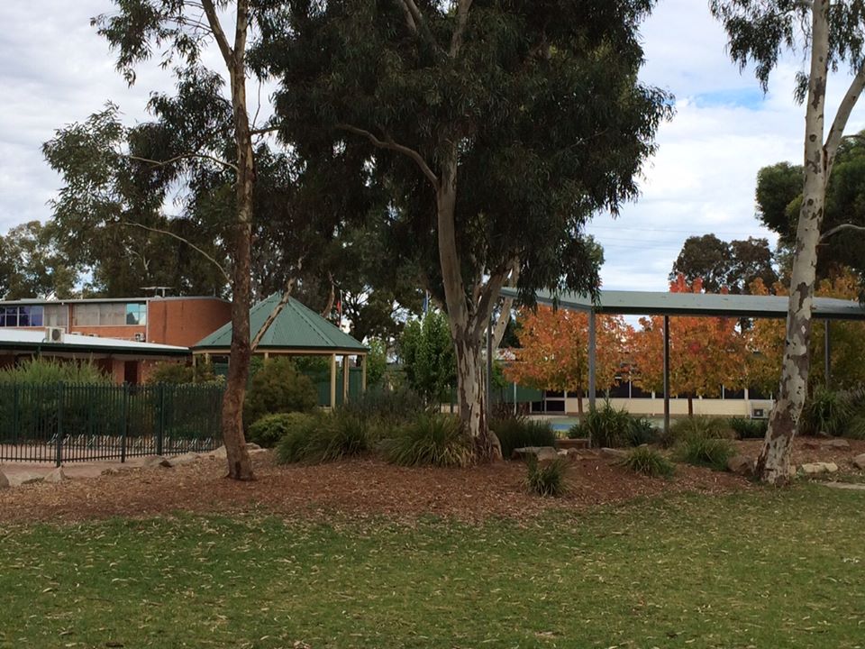 Parafield Gardens R-7 School | school | 23 Shepherdson Rd, Parafield Gardens SA 5107, Australia | 0882581816 OR +61 8 8258 1816