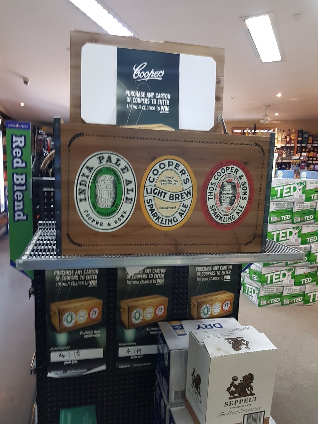 Liquor Legends - Emerald Beach | store | 3 Fishermans Dr, Emerald Beach NSW 2456, Australia | 0266562488 OR +61 2 6656 2488