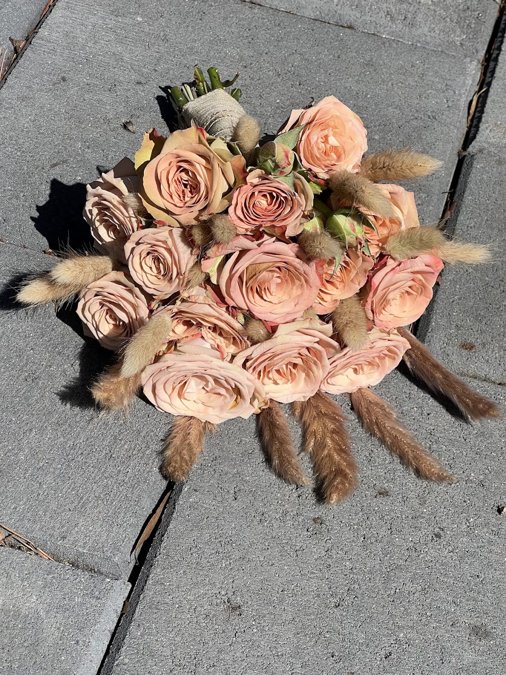 Leylisflowers | 182 Fox Valley Rd, Wahroonga NSW 2076, Australia | Phone: 0403 575 703